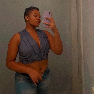 Meet your Posher, Coline